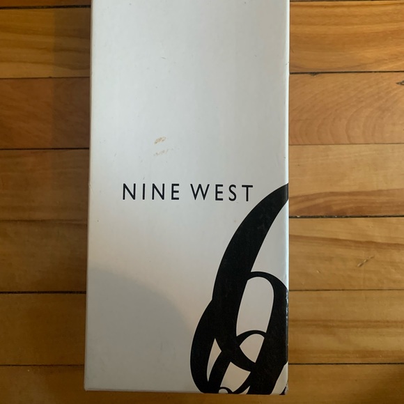 Nine West Mocassins - Picture 6 of 7